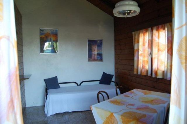 Campeggio Trevisago Iris Park Moniga del Garda Room photo