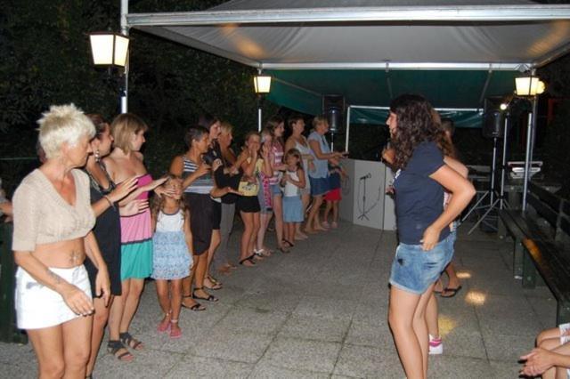 Campeggio Trevisago Iris Park Moniga del Garda Room photo