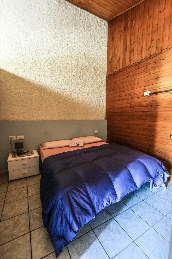 Campeggio Trevisago Iris Park Moniga del Garda Exterior photo